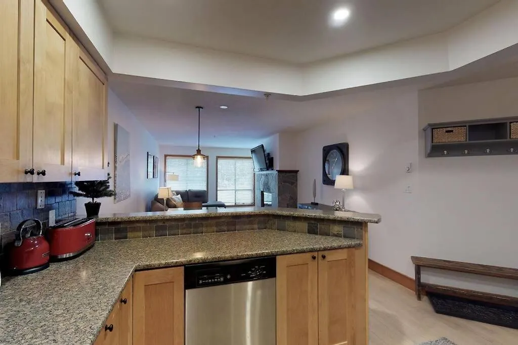 Apartment Powderhorn By Whistler Blackcomb Vacation Rentals