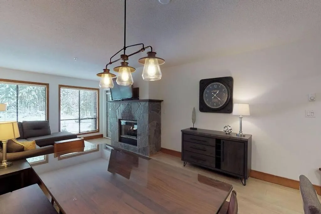 Powderhorn By Whistler Blackcomb Vacation Rentals Canada