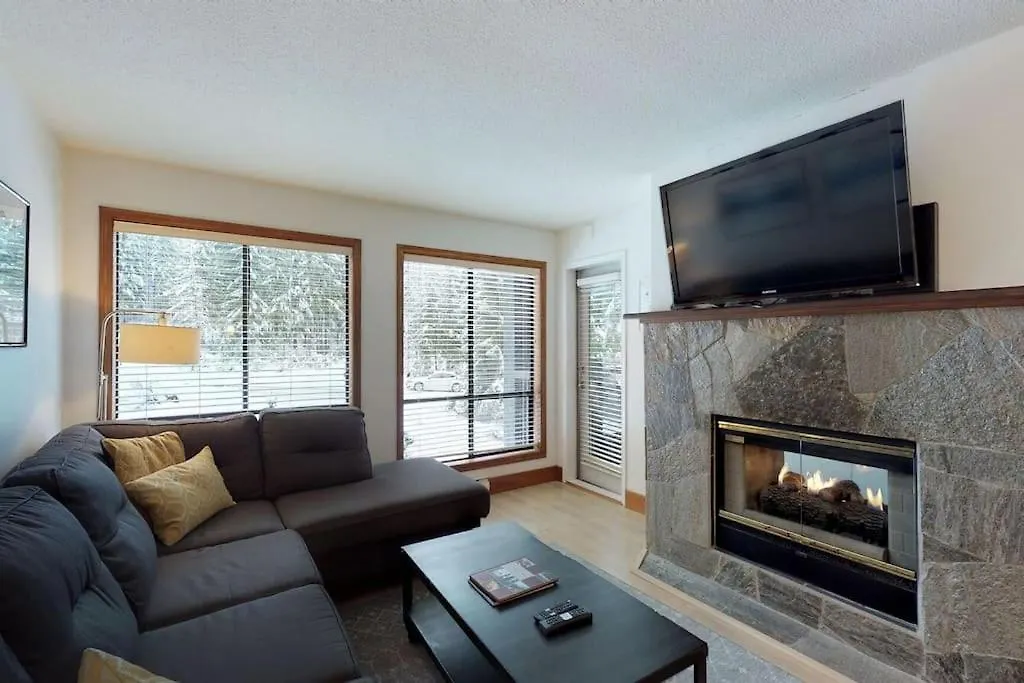 Apartment Powderhorn By Whistler Blackcomb Vacation Rentals Canada