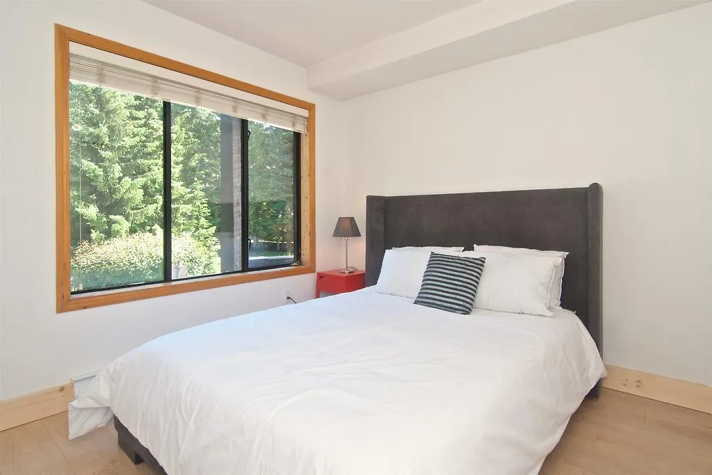 Powderhorn By Whistler Blackcomb Vacation Rentals 0*,  Canada