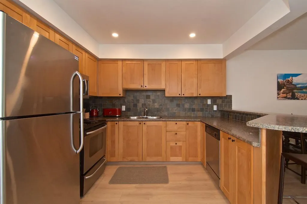 Apartment Powderhorn By Whistler Blackcomb Vacation Rentals