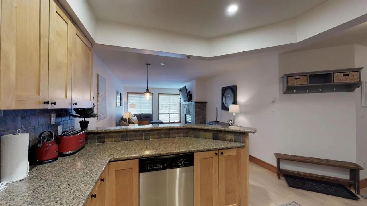 Apartment Powderhorn By Whistler Blackcomb Vacation Rentals Canada