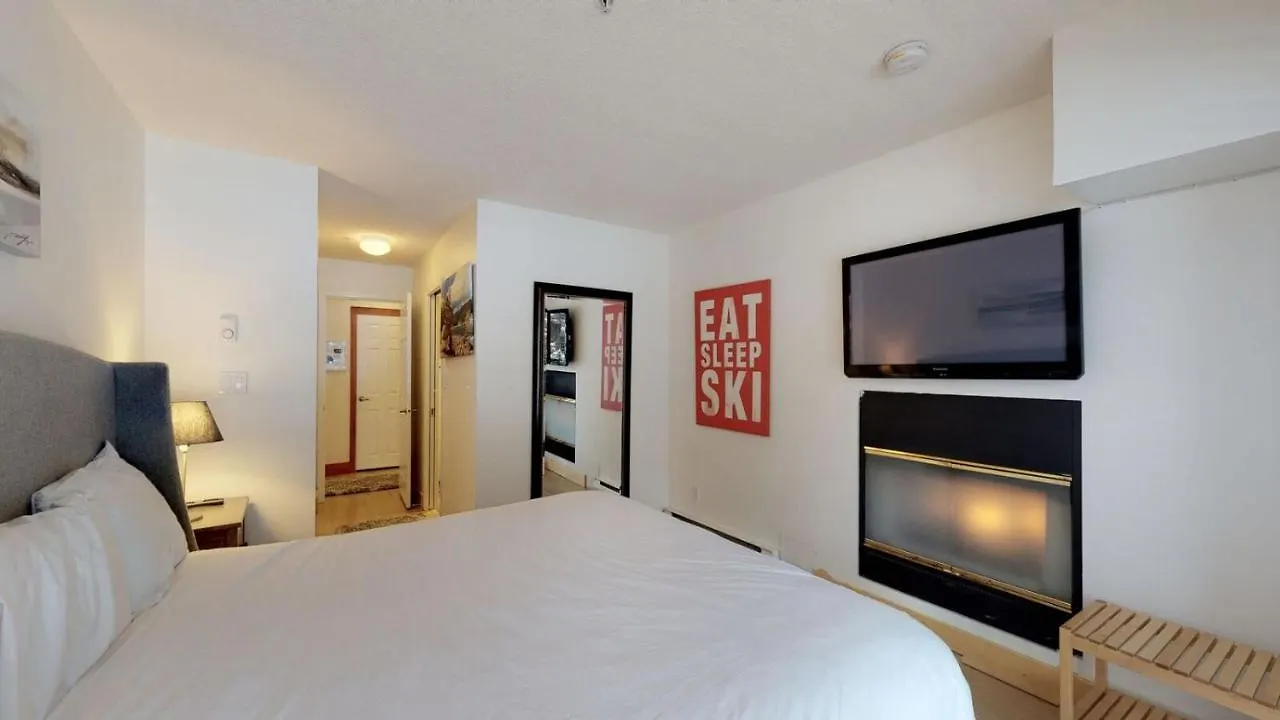 Apartment Powderhorn By Whistler Blackcomb Vacation Rentals