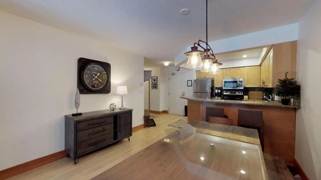 Powderhorn By Whistler Blackcomb Vacation Rentals Apartment