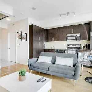 Heart Of Downtown Close To Cn Tower Apartment Toronto